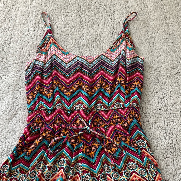 NWOT Lucy Love Boutique printed romper size small. - Picture 3 of 9